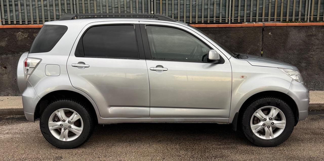 Daihatsu Terios 4x4 1.5 GPL UNICO PROPRIETARIO