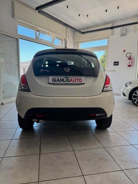 Lancia Ypsilon 1.2 69 CV 5 porte S&S Gold