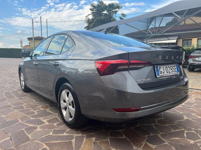 SKODA Octavia 2.0 TDI EVO SCR Executive - BERLINA -