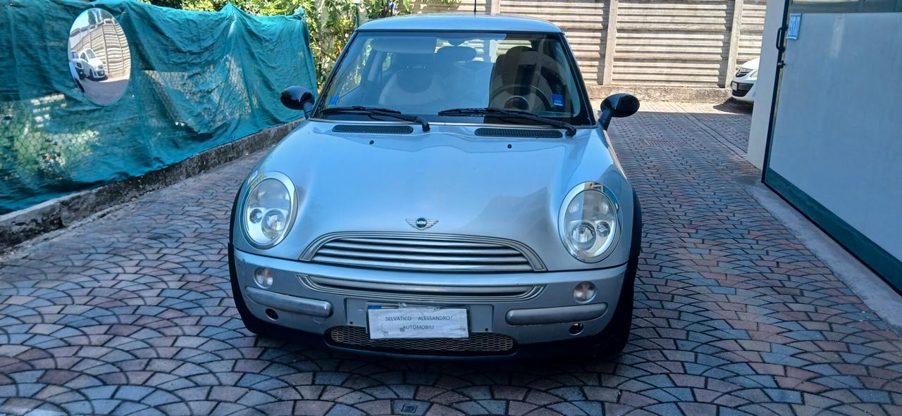 Mini One benzina pochi km neopatentati