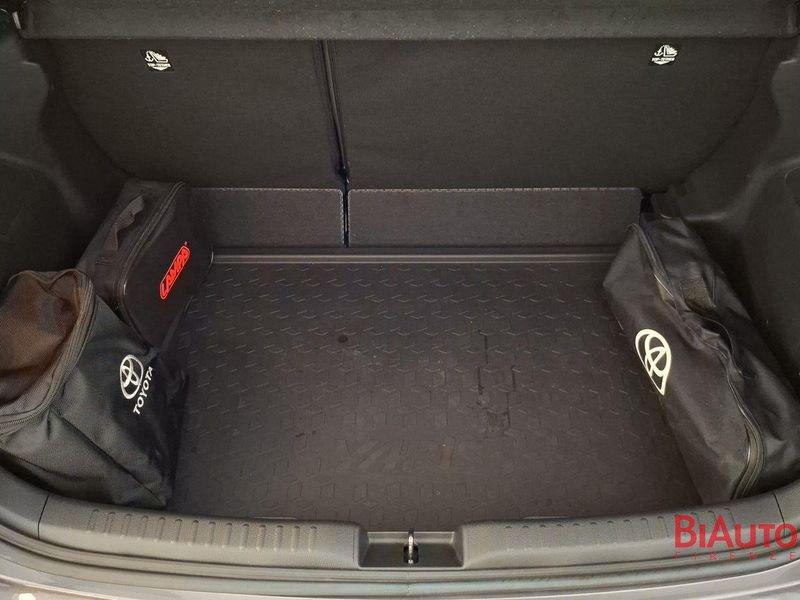 Toyota Yaris Yaris 1.5h Trend