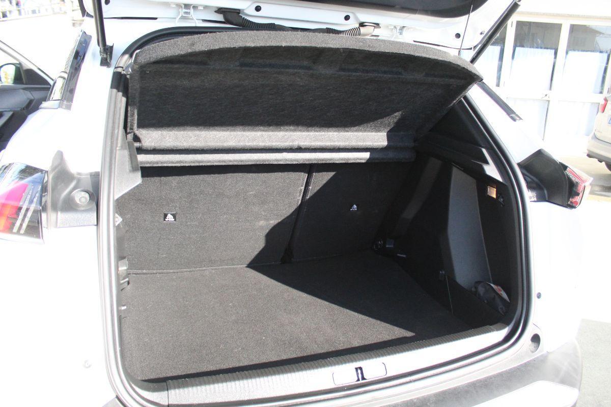 PEUGEOT - 2008 - BlueHDi 130 S&S EAT8 GT Pack