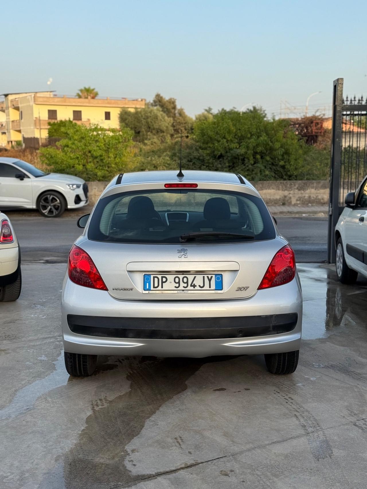 Peugeot 207 1.4 VTi 95CV 5p. ONE Line