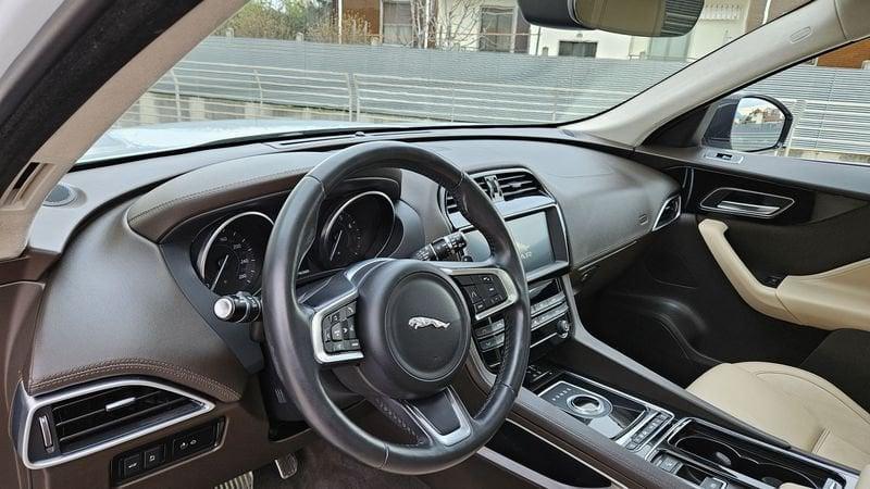 Jaguar F-Pace 2.0 300 CV AWD aut. Portfolio
