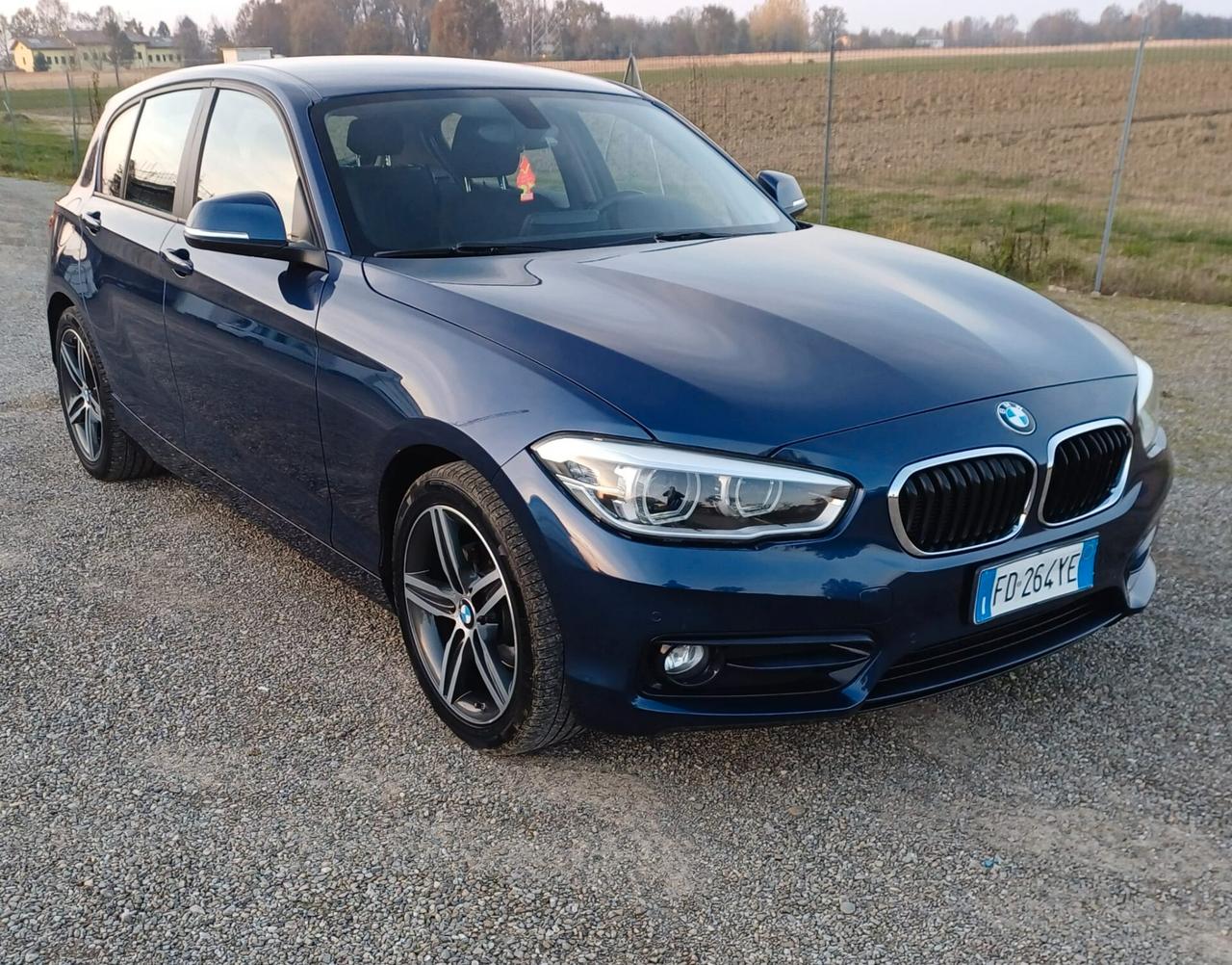 Bmw 116 116d 5p. Urban