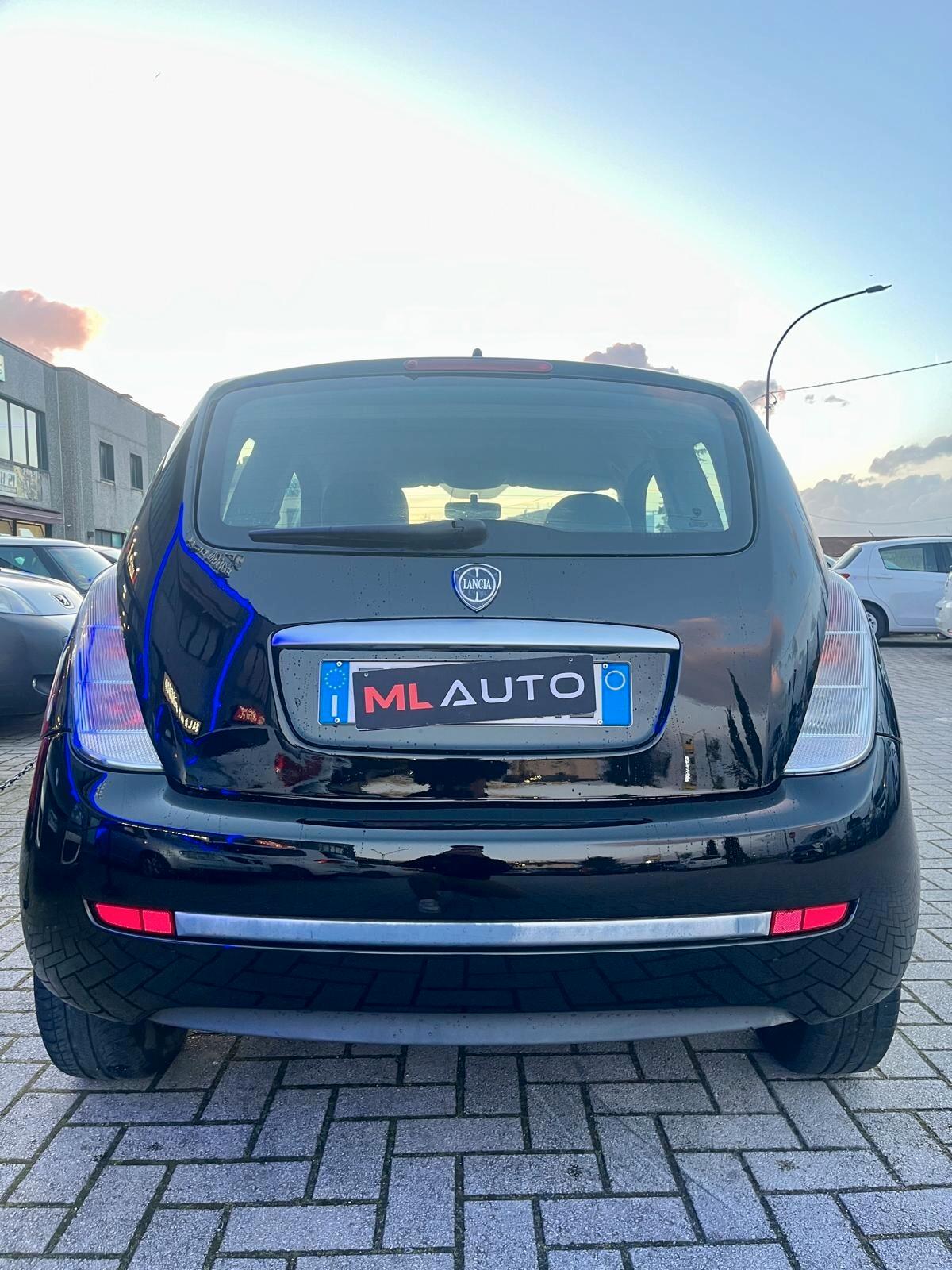 Lancia Ypsilon 1.2 Argento OK NEOPATENTATO