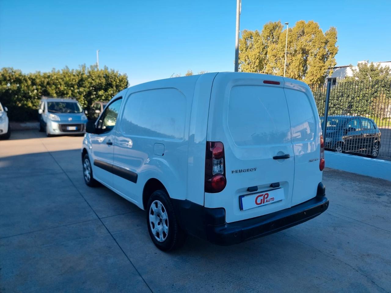 Peugeot PARTNER DIESEL PROLUNGATO MAXI 3 POSTI