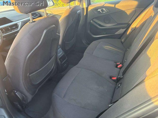 BMW 120 Serie 1 F40 120d xdrive Bus Adva auto GB628PB