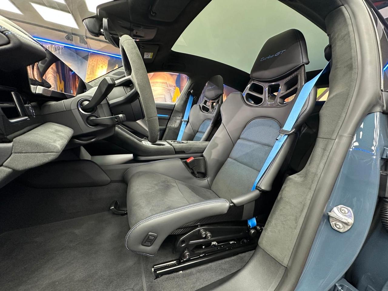 Porsche Taycan turbo GT 1108 CV (333)