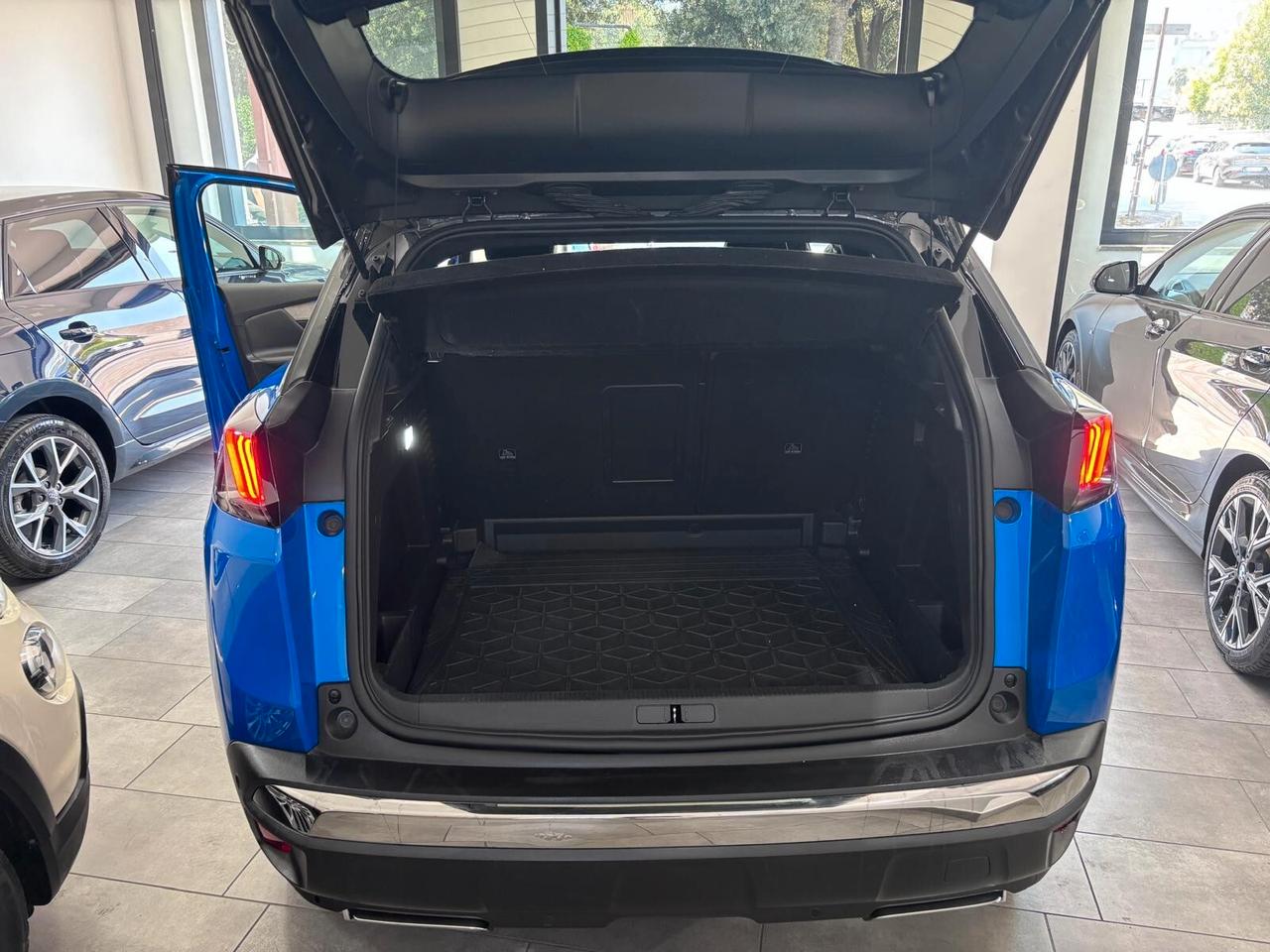 PEUGEOT 3008 GT-LINE 1.5 TAGLIANDI UFFICIALI LED-NAVI