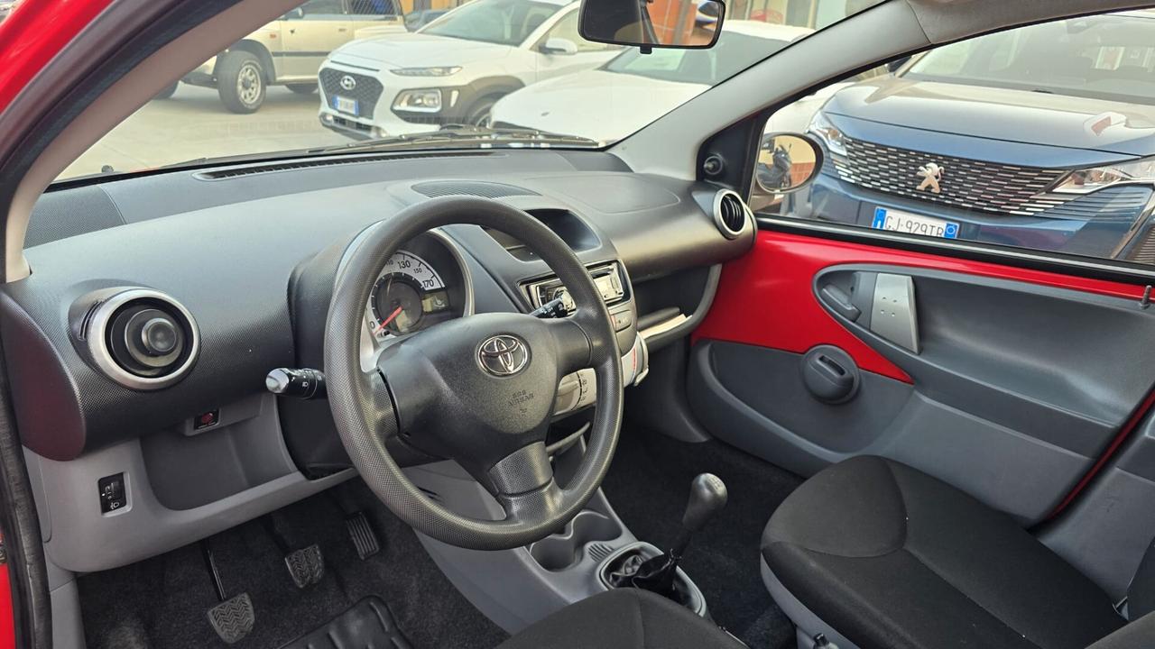 Toyota Aygo 1.0 12V VVT-i 5 porte