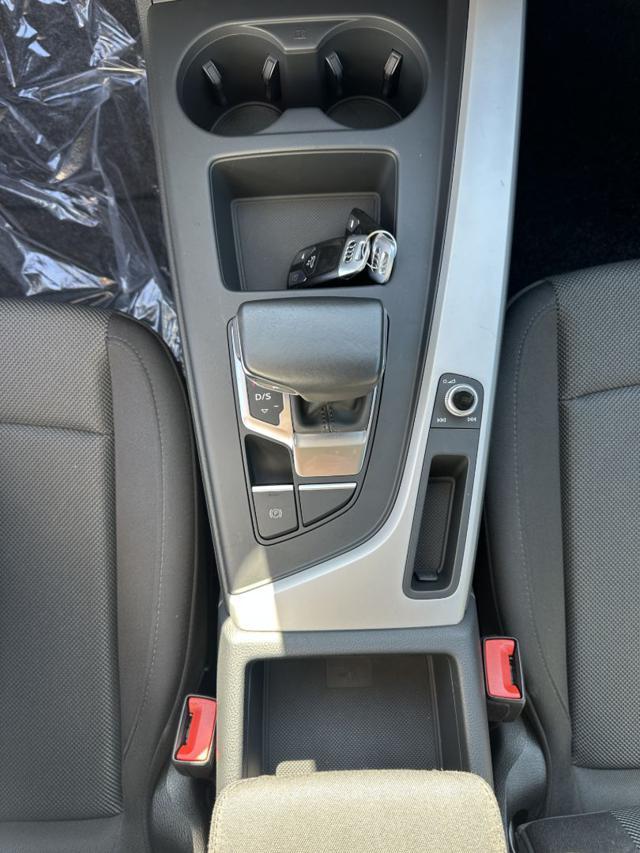 AUDI A4 Avant 30 TDI MHEV S tronic Business Advanced