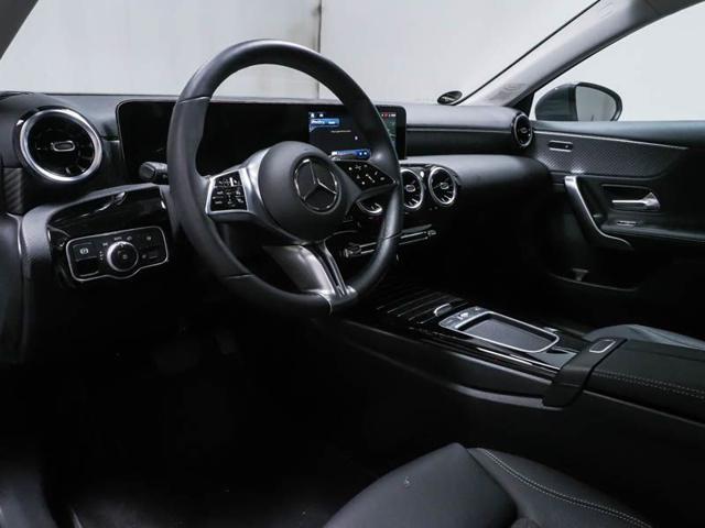 MERCEDES-BENZ A 180 Automatic Progressive Advanced