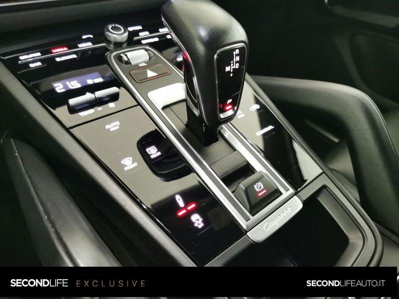 Porsche Cayenne Coupè Cayenne Coupe 3.0 e-hybrid 5p.ti tiptronic