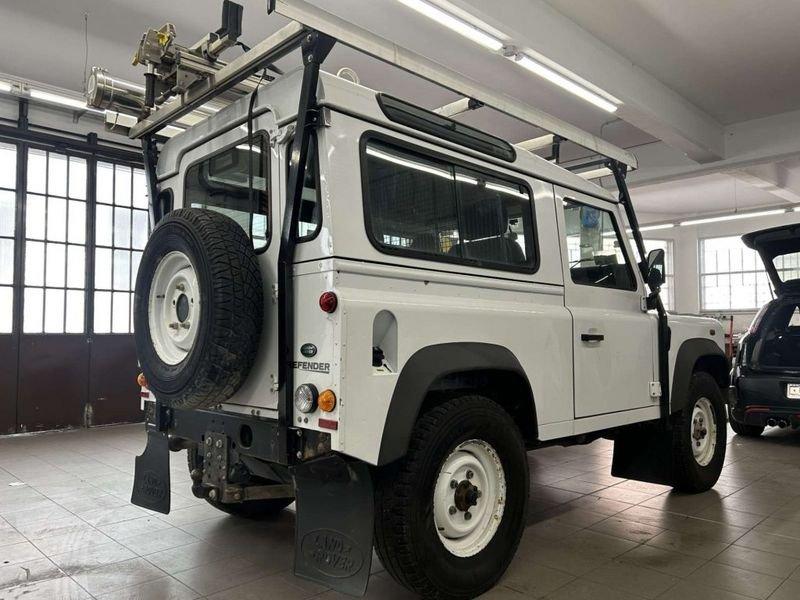 Land Rover Defender 90 2.4 TD4 Station Wagon SE