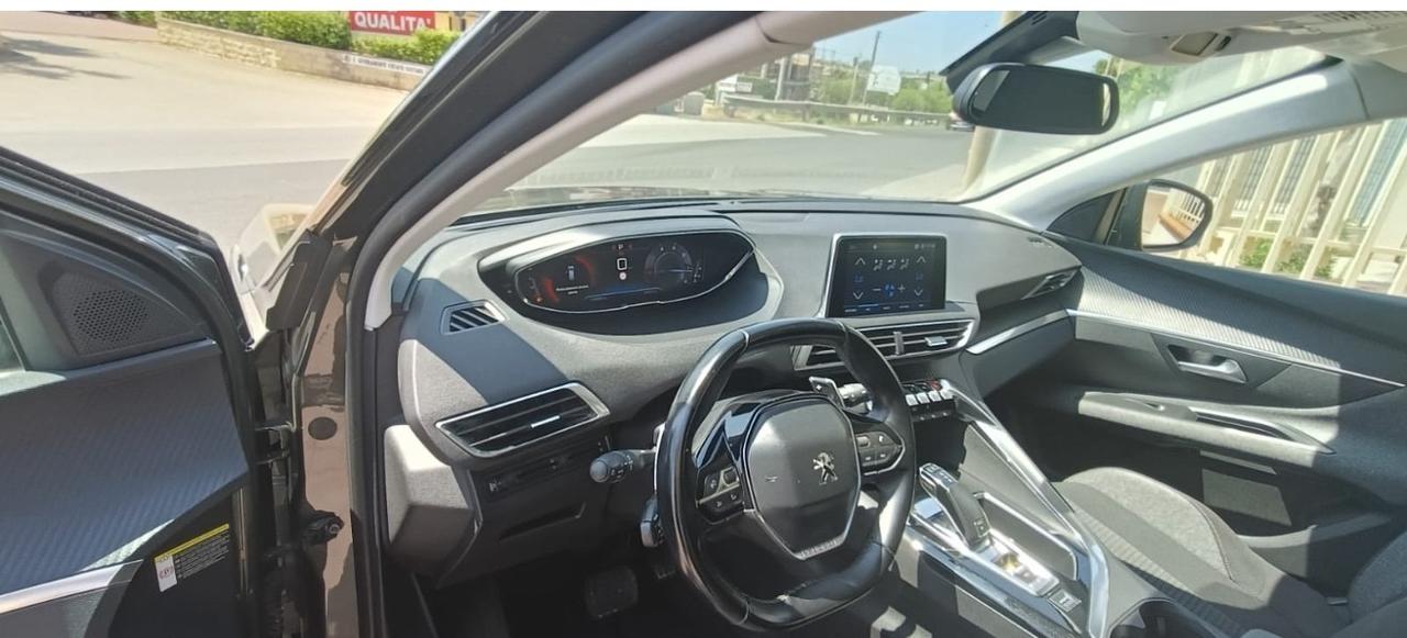 Peugeot 3008 BlueHDi 130 S&S Business
