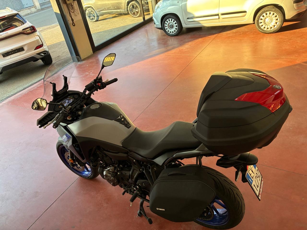 Yamaha Tracer 700 Icon grey