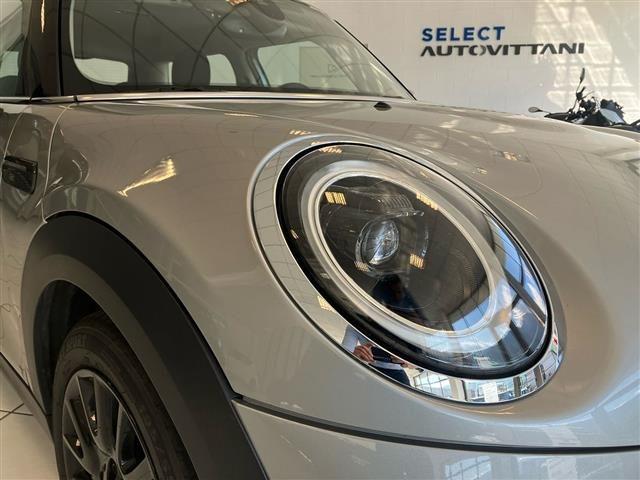 MINI Mini 5 Porte 1.5 Twin Power Turbo Cooper Essential