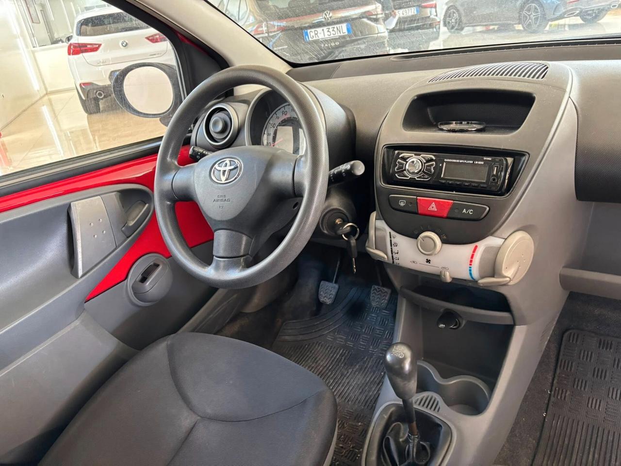Toyota Aygo 1.0 12V VVT-i 5 porte