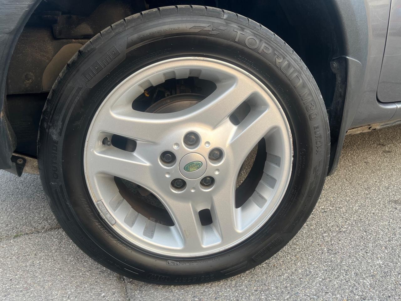 LAND ROVER - FREELANDER 4x4