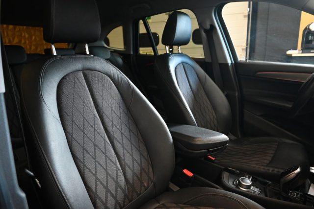 BMW X1 SDRIVE 18d SPORT BLACKLINE AUT.NAVI LED18"TEL FULL