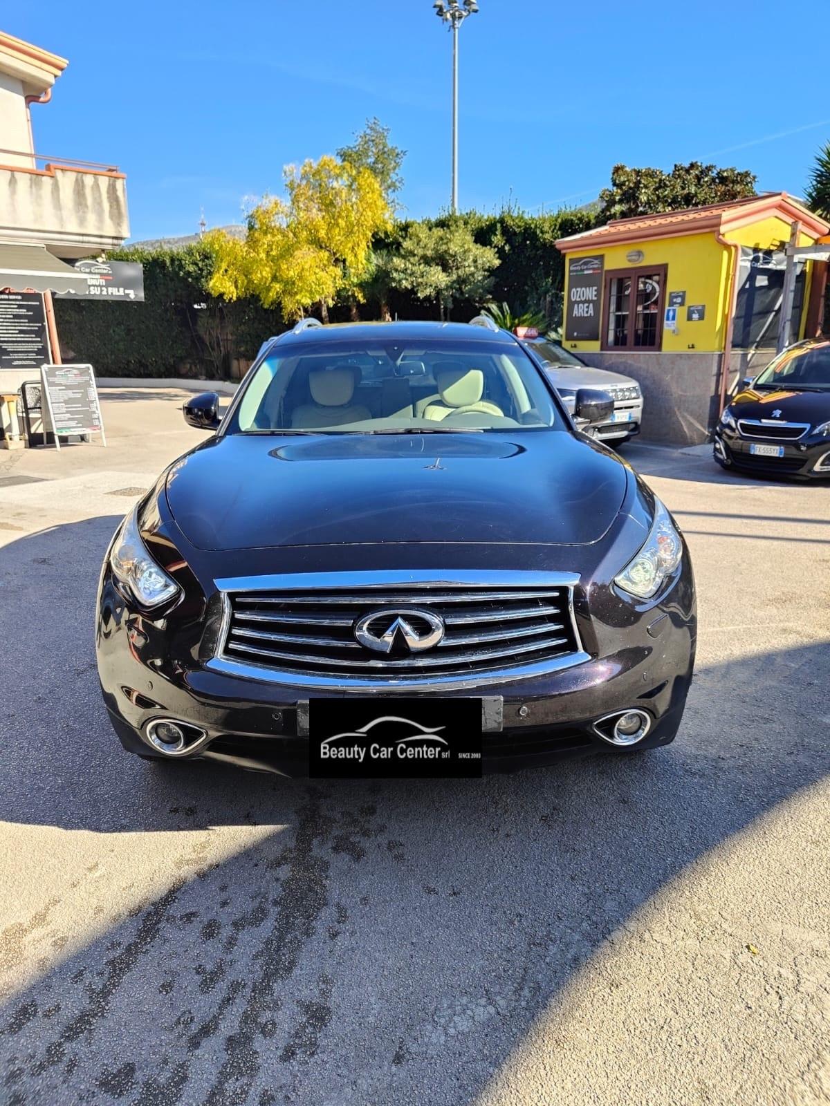 Infiniti QX70