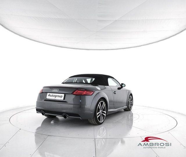 AUDI TT 1.8 TFSI S line