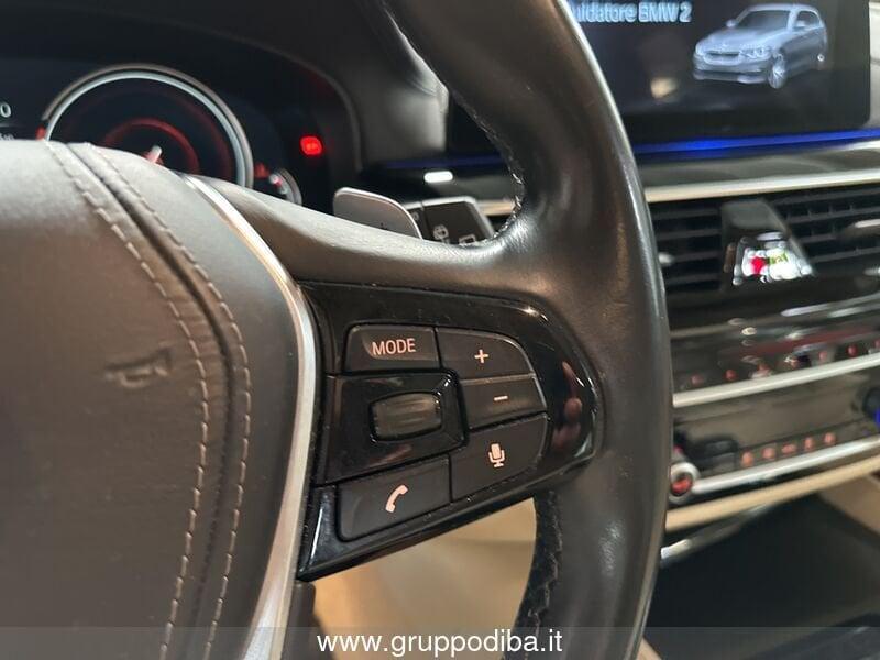 BMW Serie 5 Touring Serie 5 G31 2017 Touring Diese 520d Touring Luxury auto