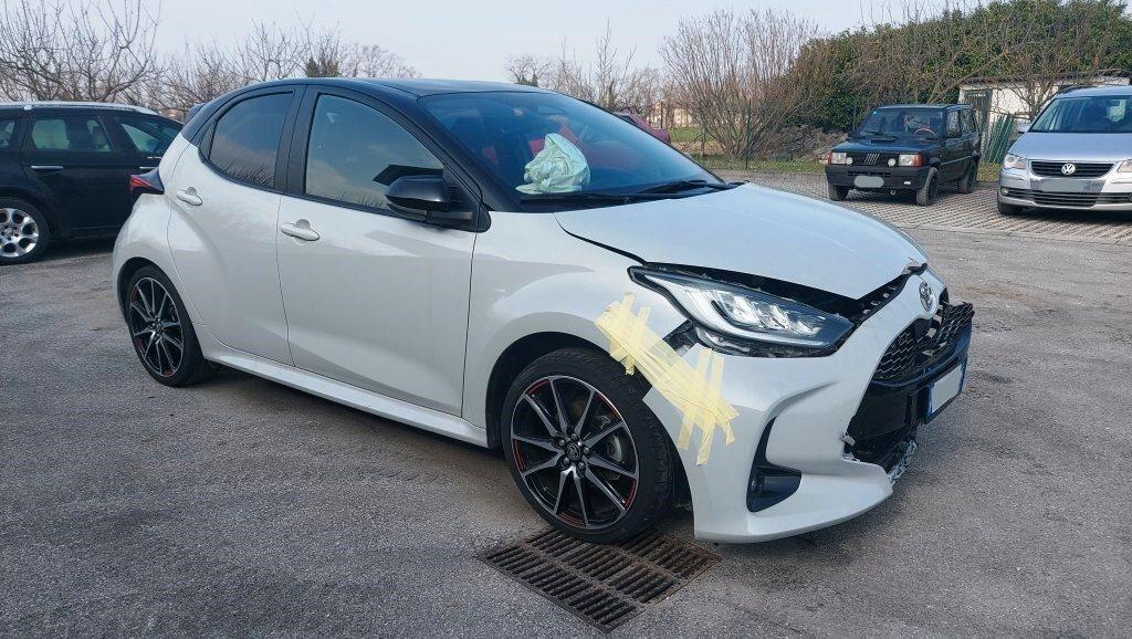 Toyota Yaris 1.5 Hybrid GR Sport INCIDENTATA