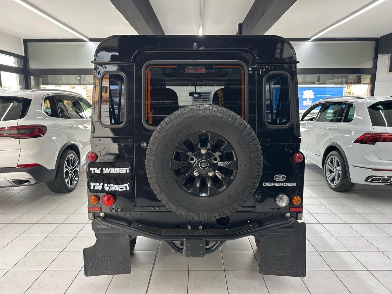 Land Rover Defender 90 2.2 td SW SE