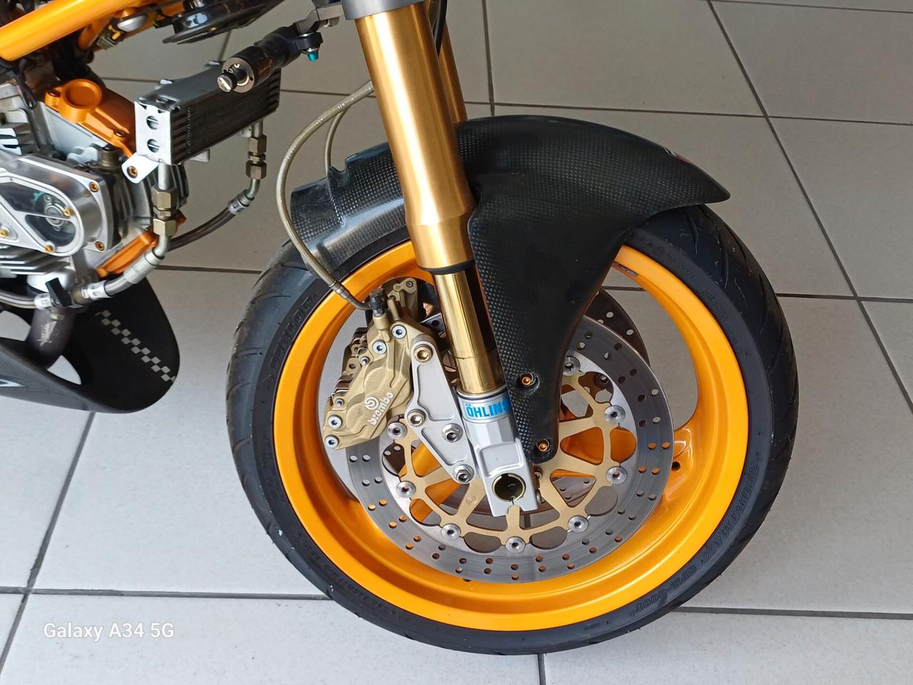 DUCATI MONSTER R 600