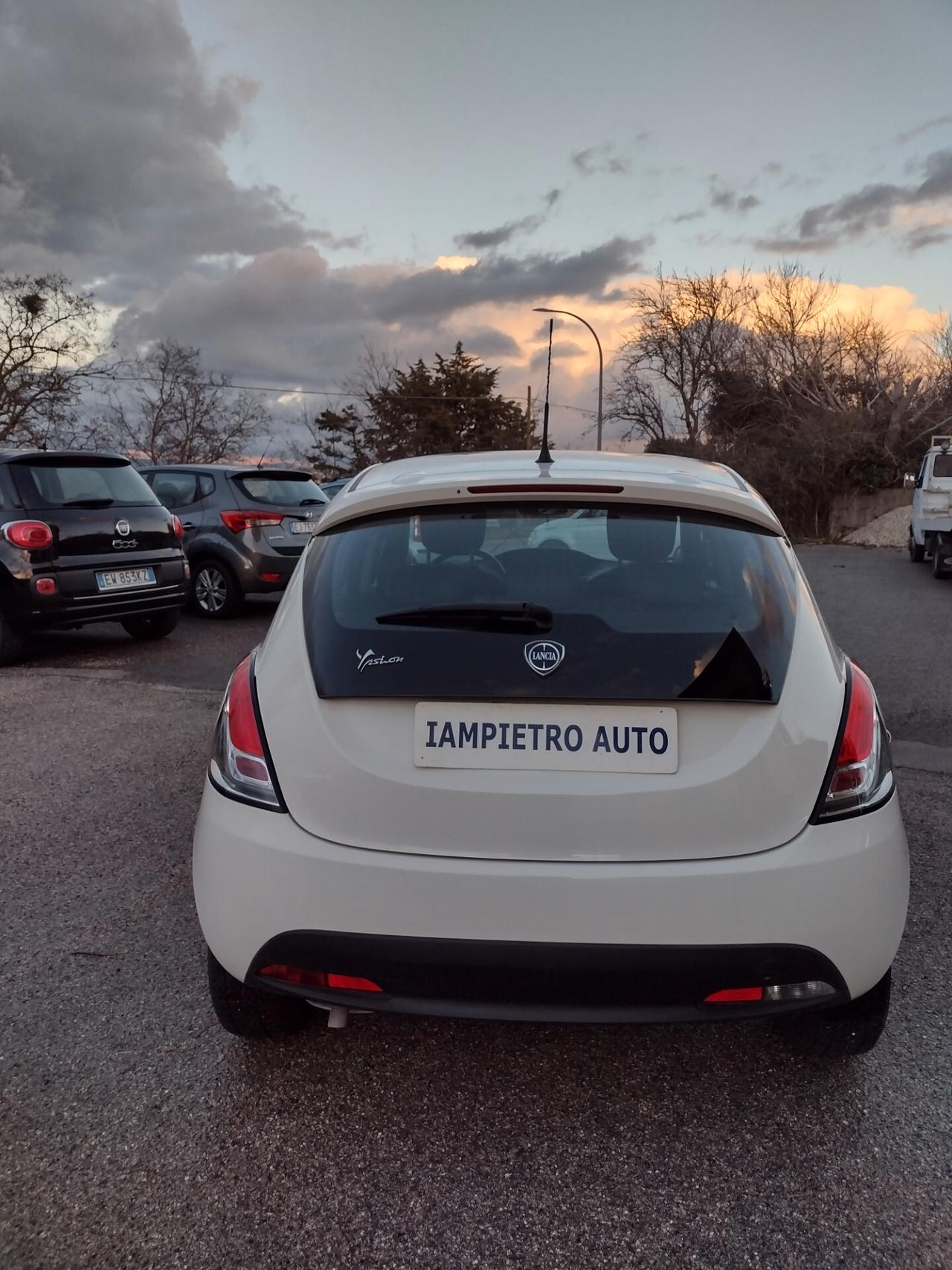 Lancia Ypsilon 1.2 69 CV 5 porte S&S Elefantino Blu