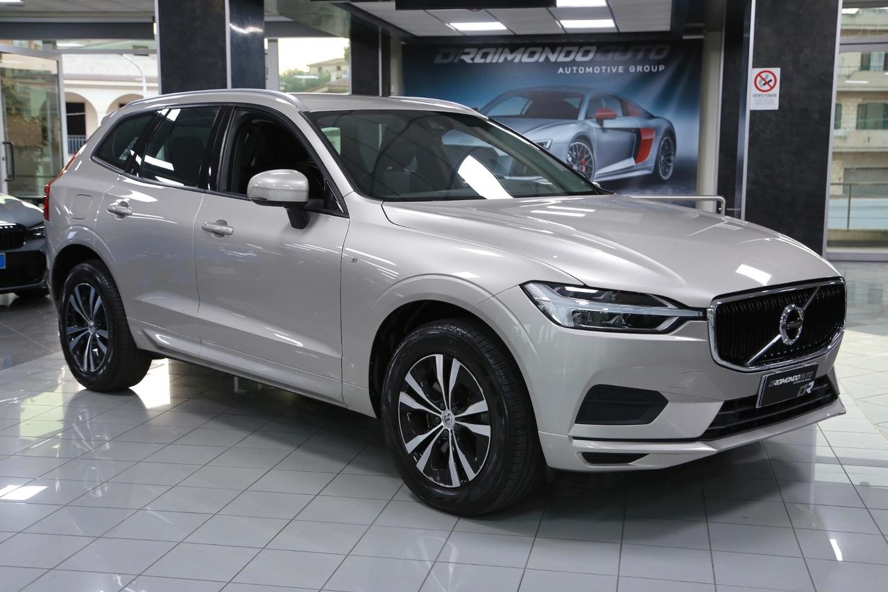 Volvo XC60 B4 (d) mhev AWD Geartronic Momentum