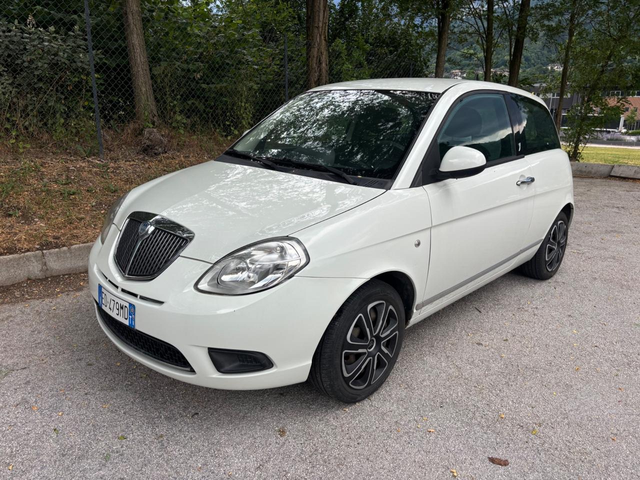 Lancia Ypsilon 1.2 69 CV Elle NEOPATENTATI