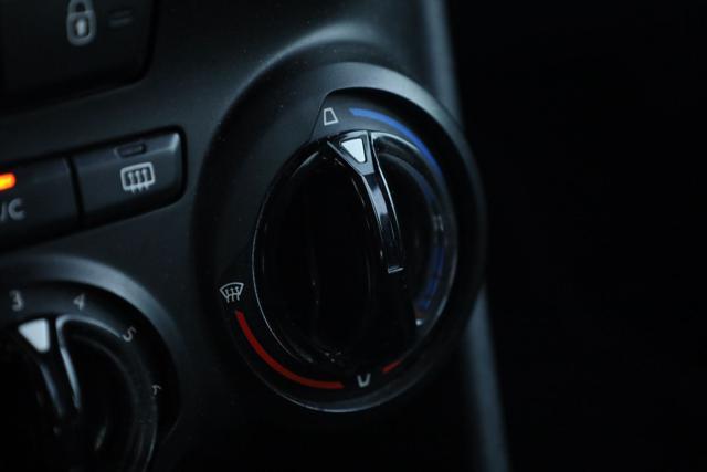 PEUGEOT 2008 BlueHDi 75 Active