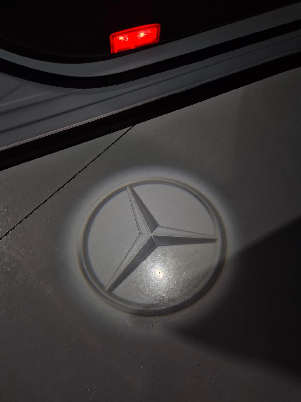 Mercedes-Benz GLB 180 D Premium 2.0 OK NEOPATENTATI