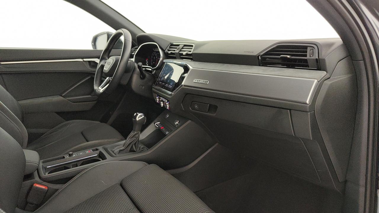 AUDI Q3 2019 Sportback - Q3 Sportback 40 2.0 tfsi S line edition