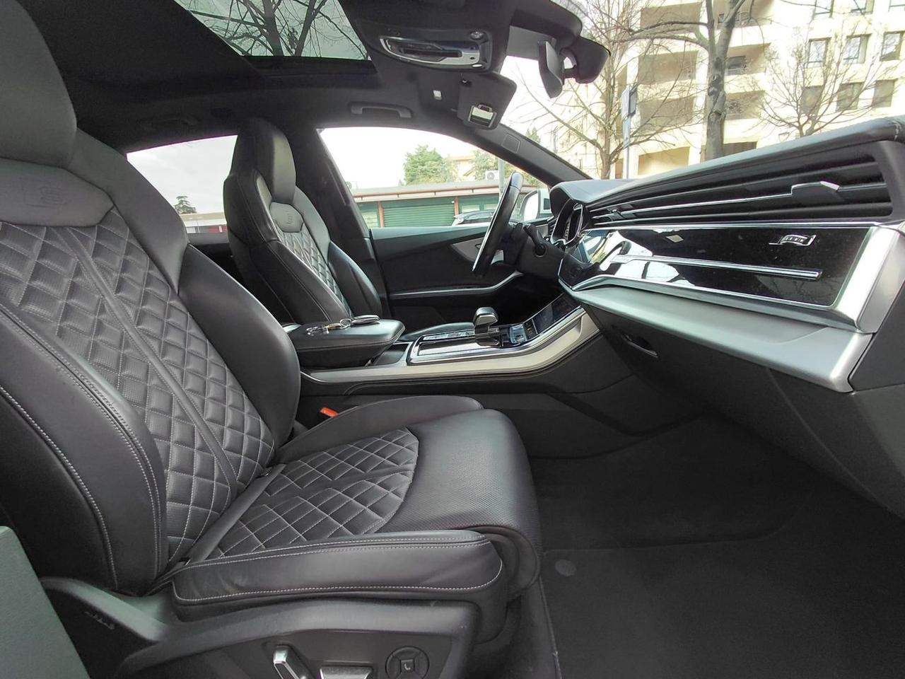 Audi Q8 Sport 3.0 50 TDI MHEV #8399