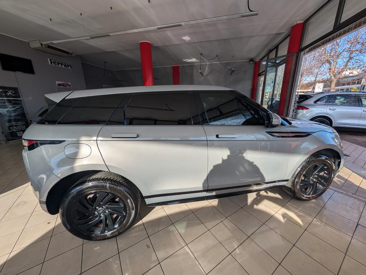 Land Rover Evoque 2.0 R-Dynamic 180CV AWD full