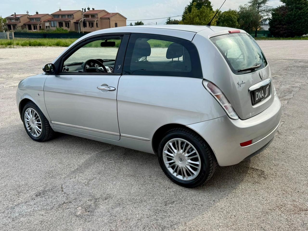 Lancia Ypsilon 1.2 Benzina Neopatentati Unicaproprietaria