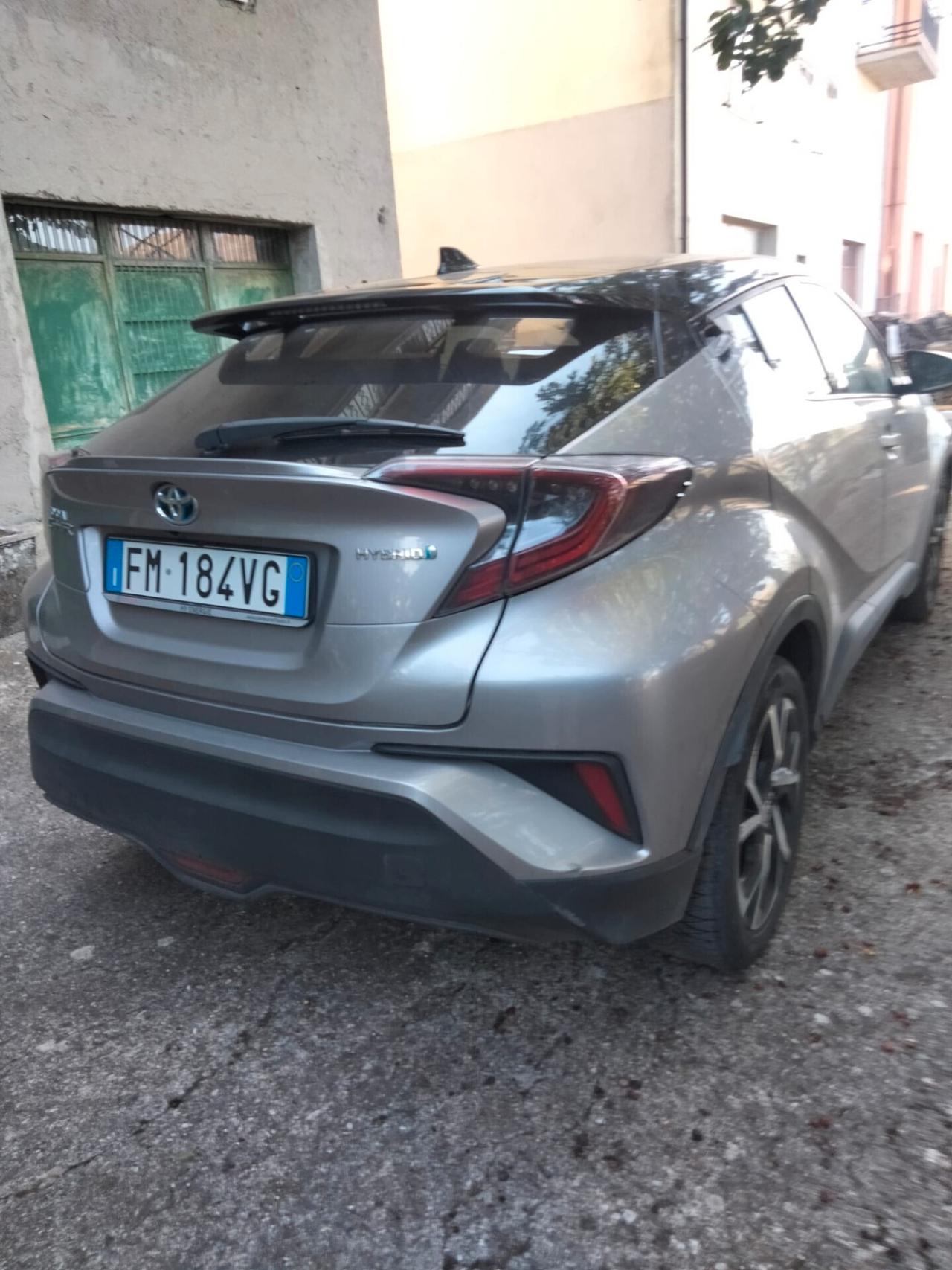 Toyota C-HR 1.8 Hybrid E-CVT Style