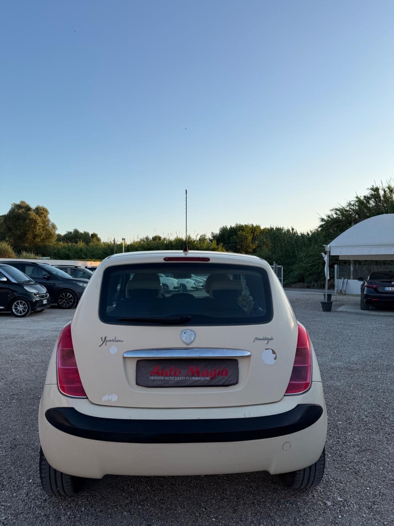 Lancia Ypsilon 1.3 Multijet 16V Argento