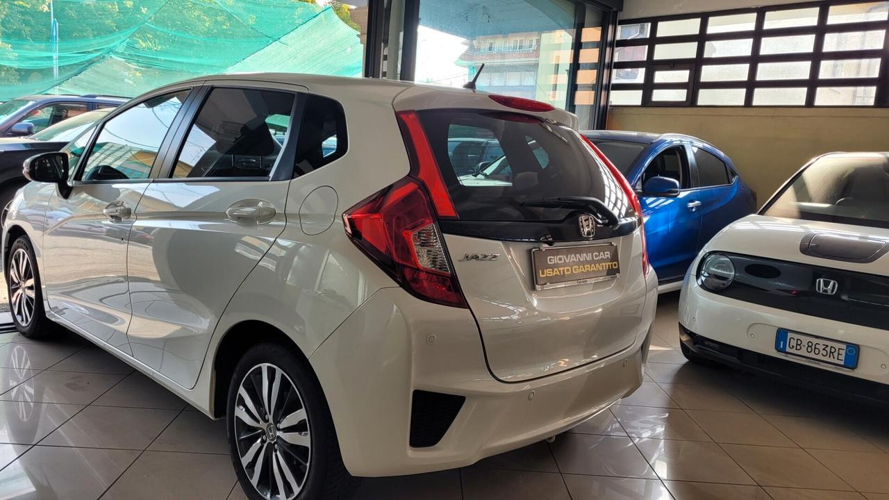 Honda Jazz 1.3 Elegance Navi ADAS
