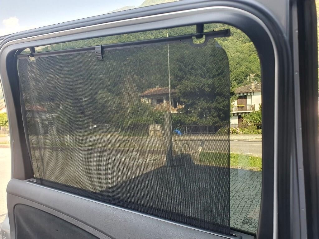 Ford Galaxy 2.0 TDCi 140 CV Ghia DPF