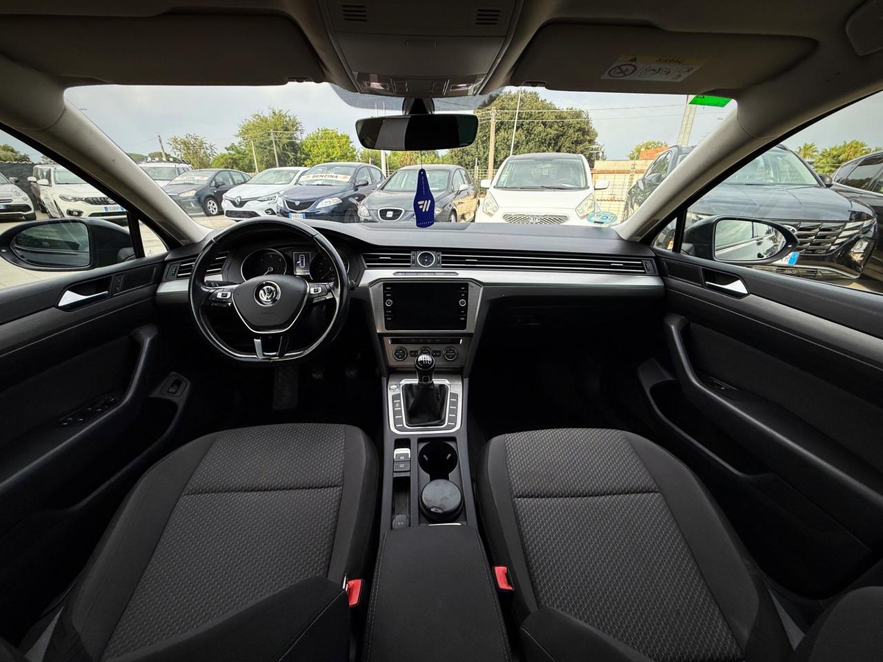 Volkswagen Passat Variant 1.6 TDI Trendline BlueMotion Technology
