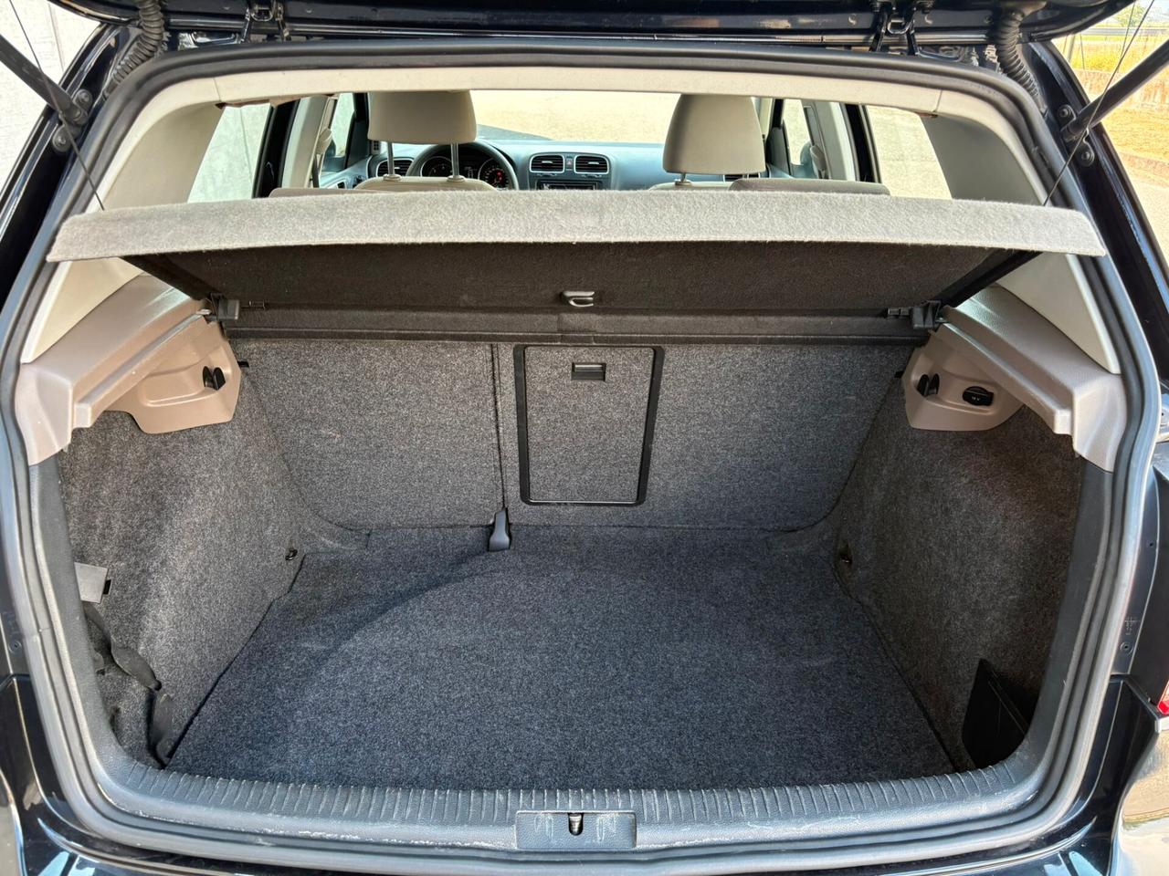 Volkswagen Golf 1.6 TDI 105cv 5p NEOPATENTATI