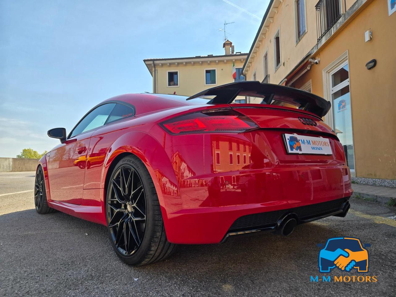 Audi TT Coupe 2.0 tfsi quattro s-tronic