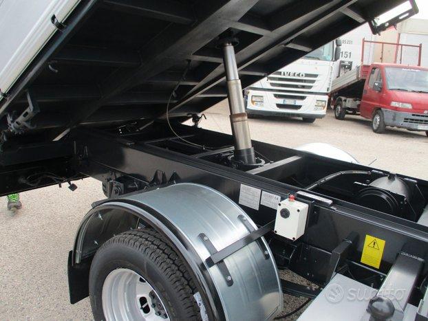 Iveco Daily 35C13 2.3 130CV E5 7POSTI DOP CAB RIBA