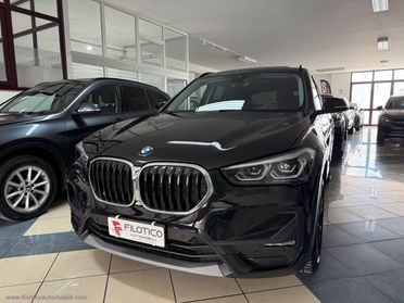 BMW X1 xDrive20d Business Advantage TETTO PANORAMICO - LED