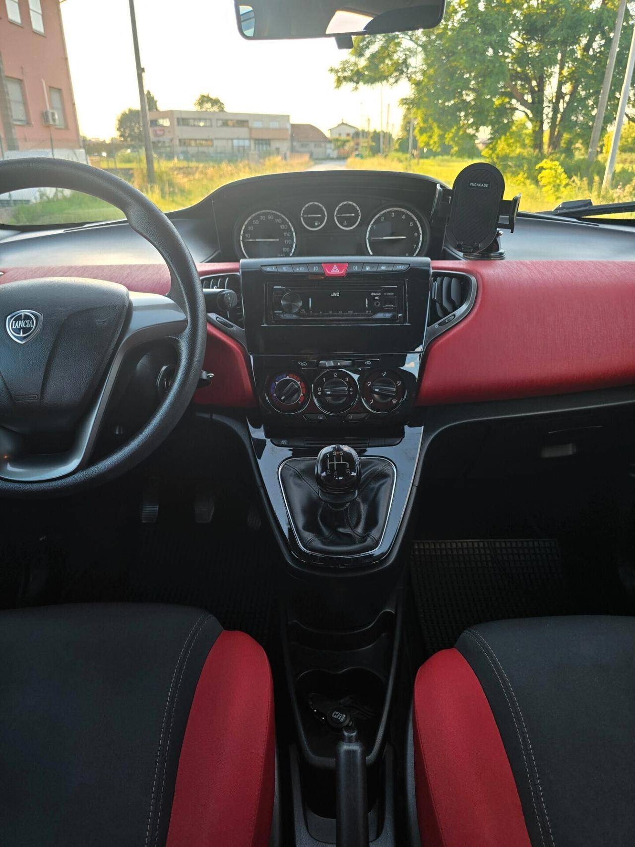 Ypsilon 0.9 TwinAir Metano-GARANZIA- NEOPATENTATI